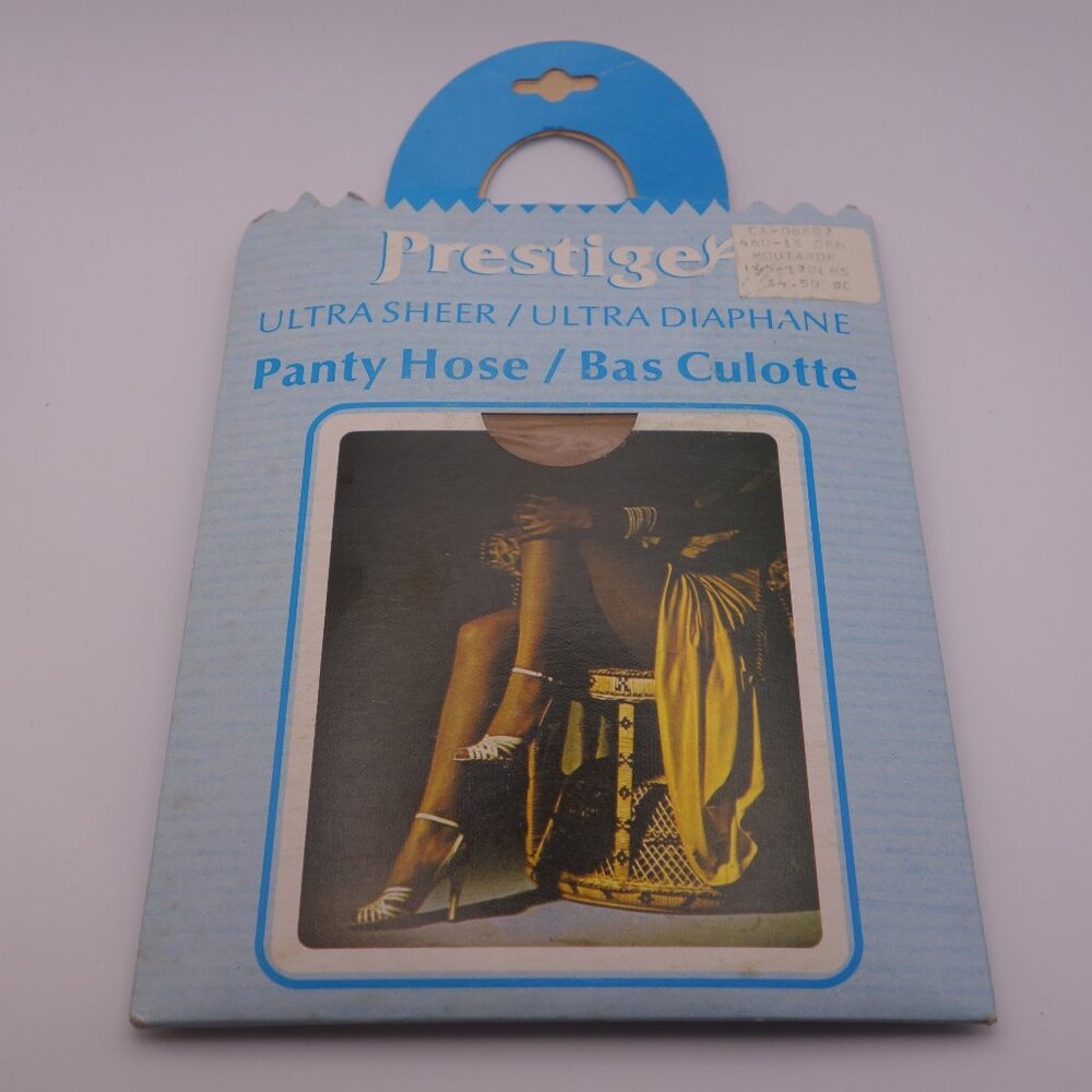 Vintage Prestige Ultra Sheer Made in Italy 100% Nylon 15 DEN Mustard Panty Hose